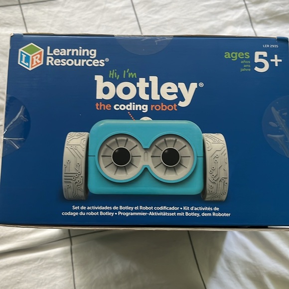 Botley coding robot. Never opened. Kids - Picture 2 of 3